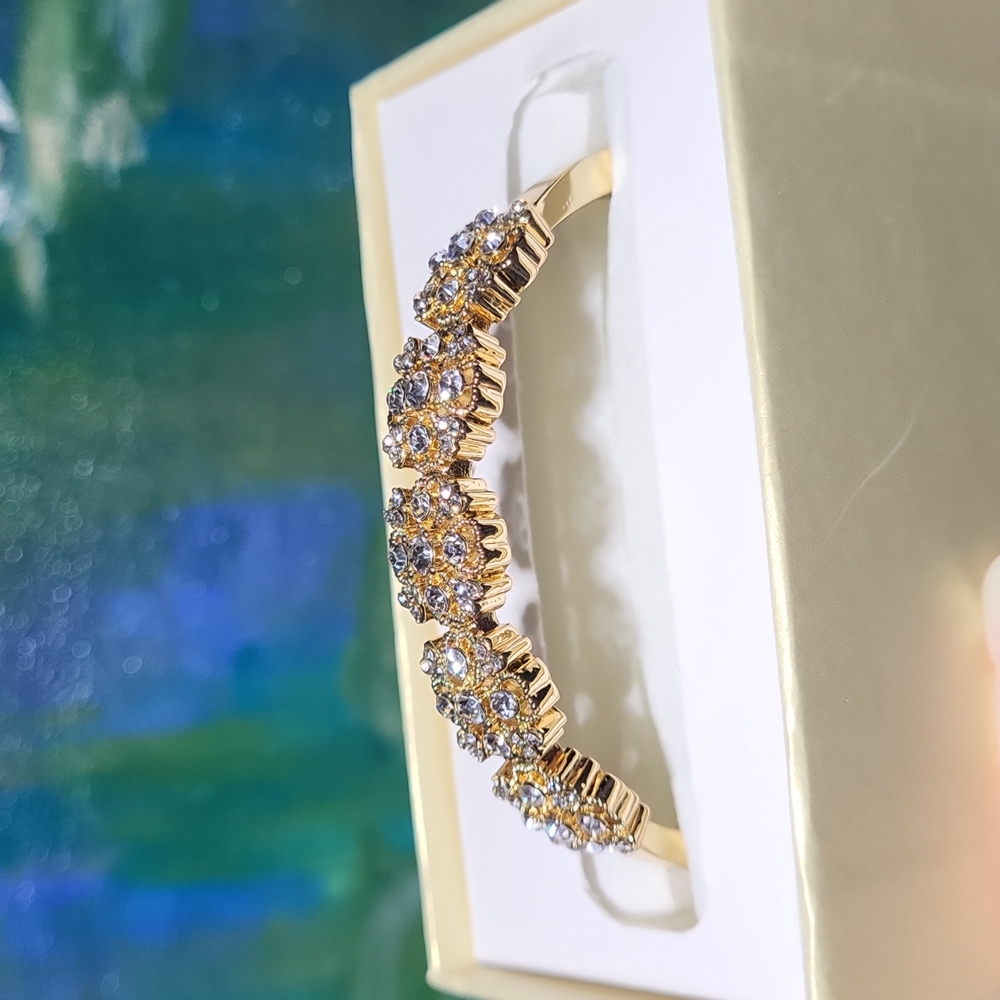 NWT 🎁 NIB Beautiful Bracelet - Picture 4 of 12